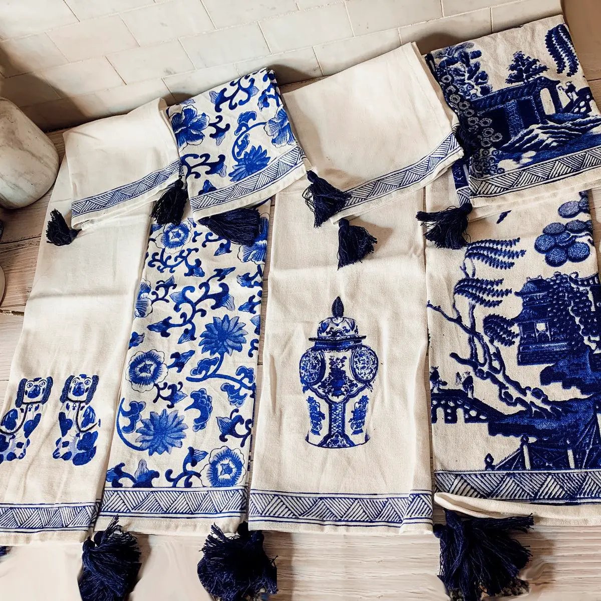 Chinoiserie Tea Towels Embroidered Cotton Set