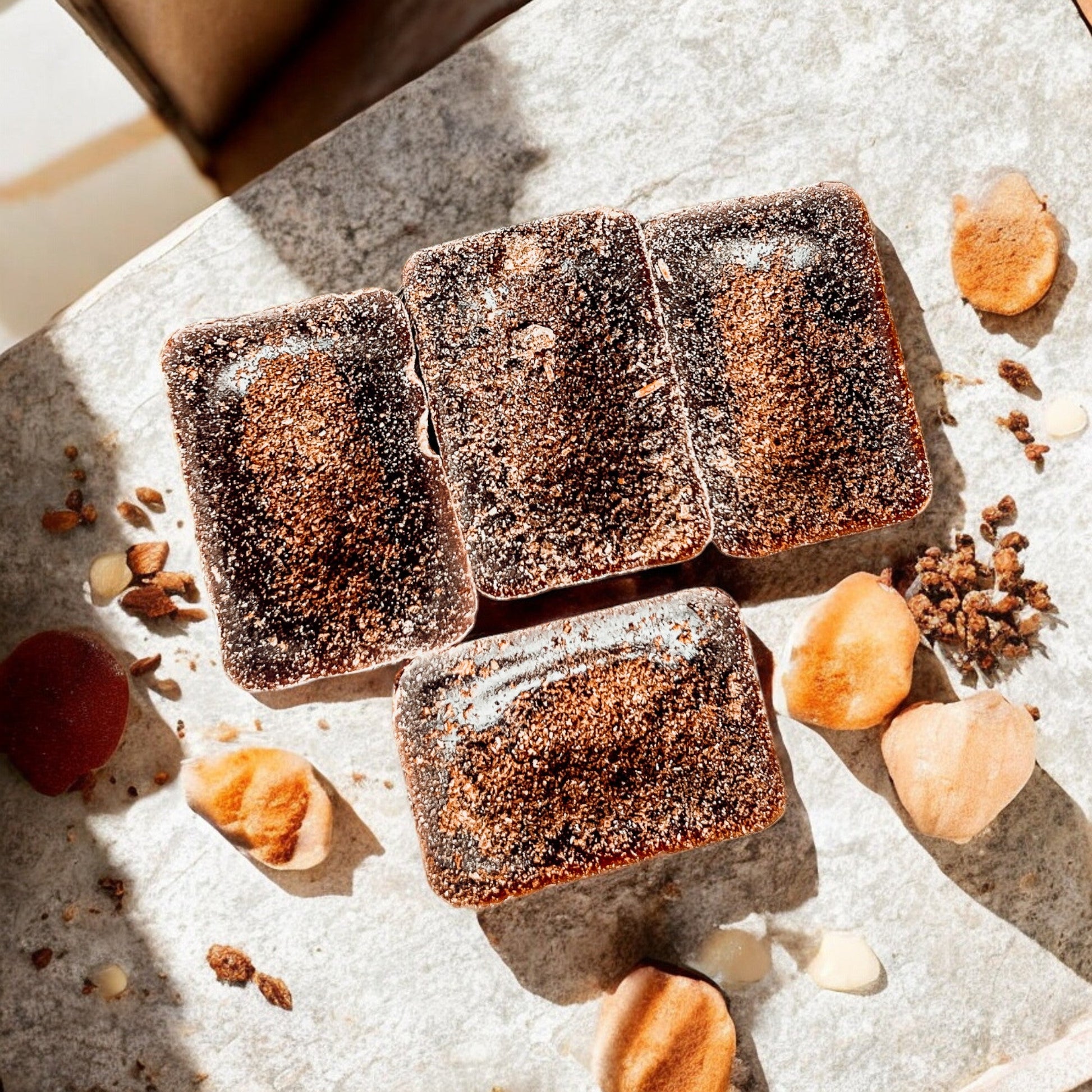 Gingerbread Spiced Latte XL wax melts dark brown wax tarts dusted with sugar Gia Roma on Tampa Home & Garden Store