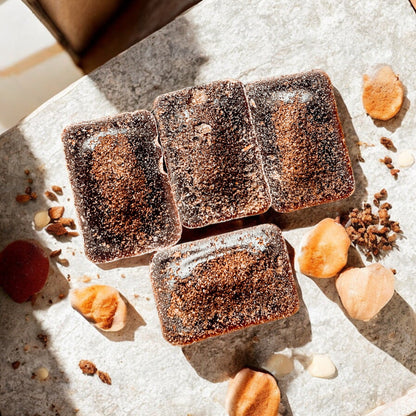 Gingerbread Spiced Latte XL wax melts dark brown wax tarts dusted with sugar Gia Roma on Tampa Home & Garden Store