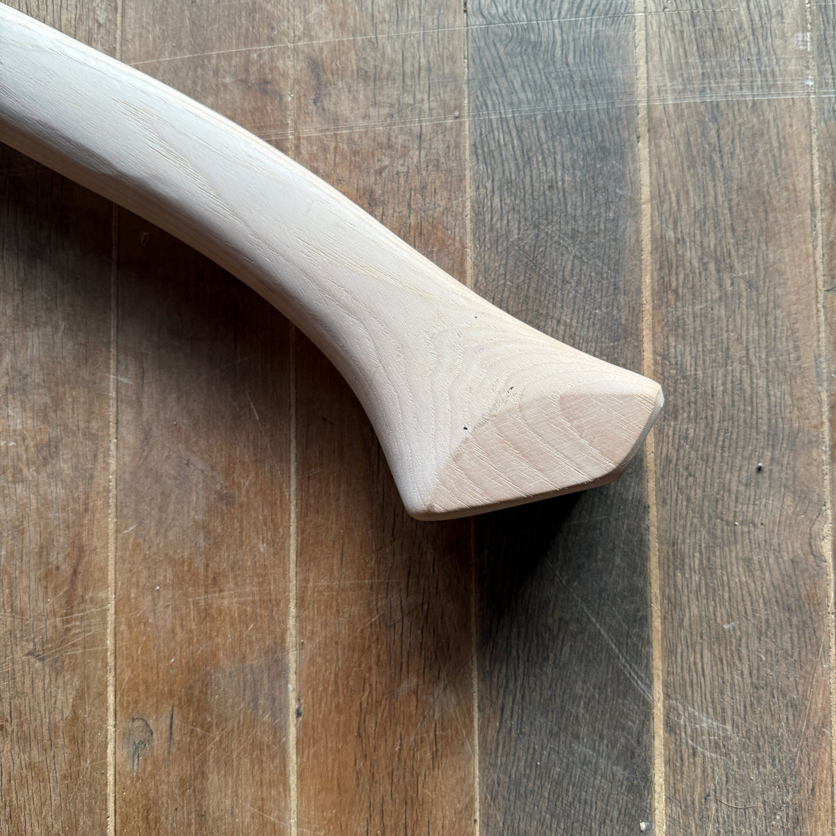 Axe handle Whiskey River Premium Heritage 31RACER 31in natural light wood with smooth grain on Tampa Home & Garden Store