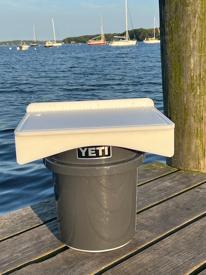 Single Bucket Fillet Table and Cutting Board