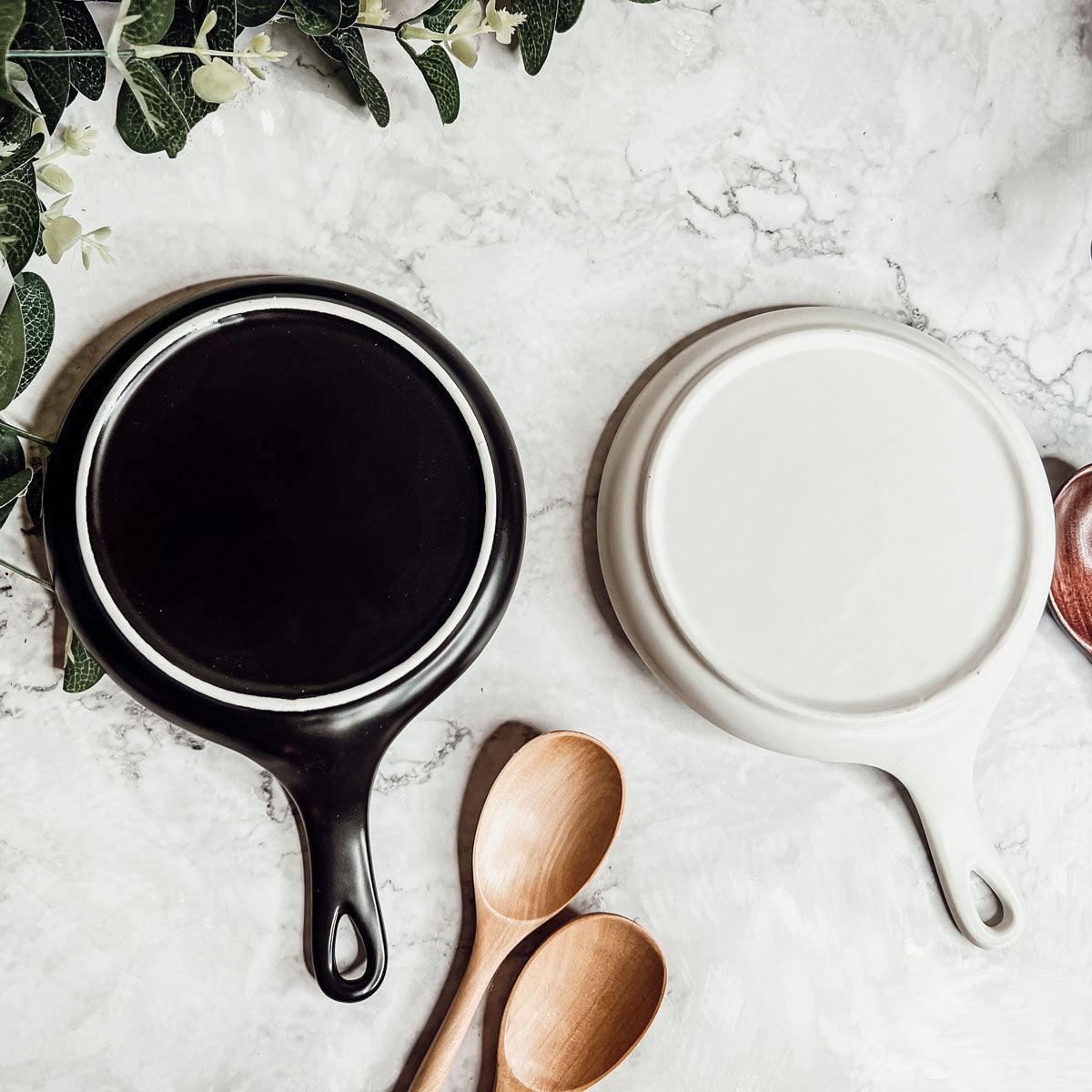 Lick the Spoon & Cook spoon rests, Gia Roma, black and white, 2-piece set on Tampa Home & Garden Store