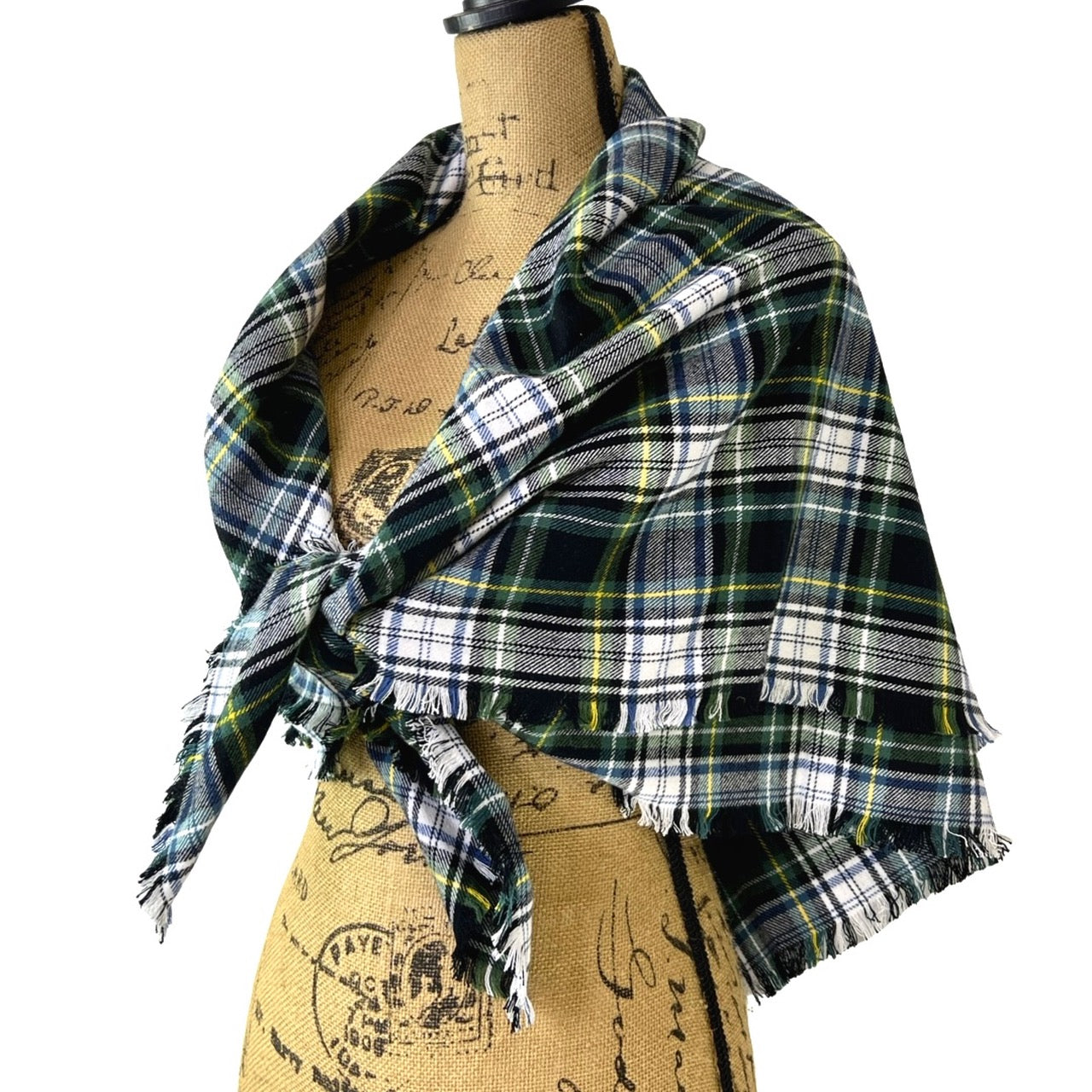Bufanda infinita o tipo manta de franela a cuadros escoceses de color verde perenne, negro, blanco, azul polvoriento y amarillo