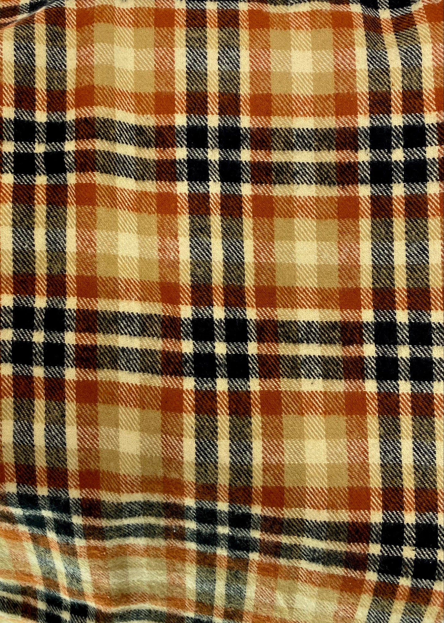 Plaid aux épices de citrouille - Couleurs d'automne : orange rouille, beige, crème d'avoine et noir. Écharpes infinies et couvertures à carreaux