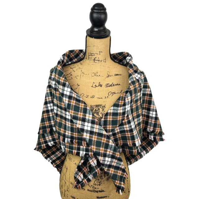 Écharpe infinie ou couverture en flanelle à carreaux vert forêt foncé, noir, blanc, caramel et rose pâle