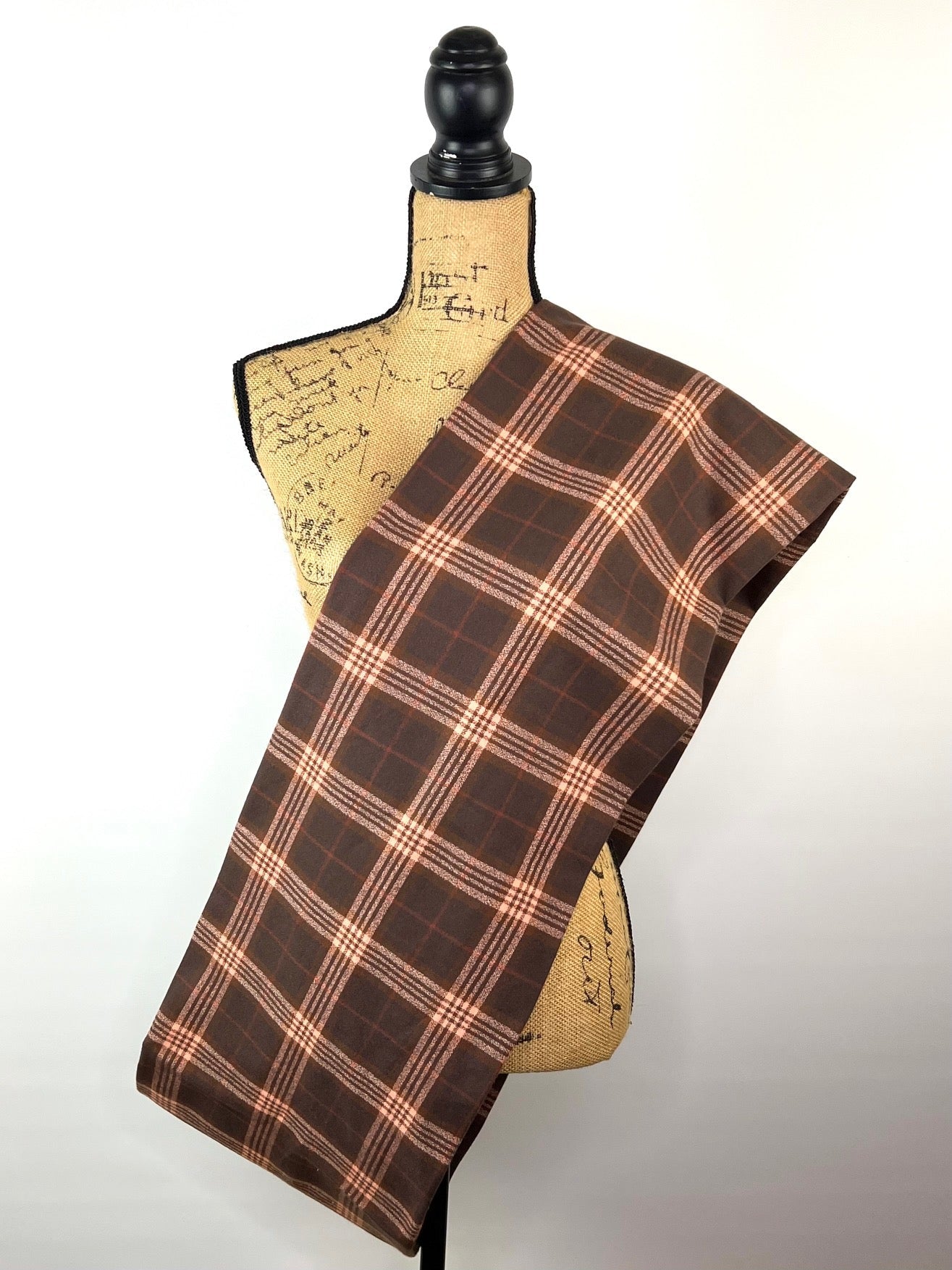 Écharpes à carreaux 100 % coton biologique, marron chocolat foncé et chocolat au lait avec des touches de rose et de rouille