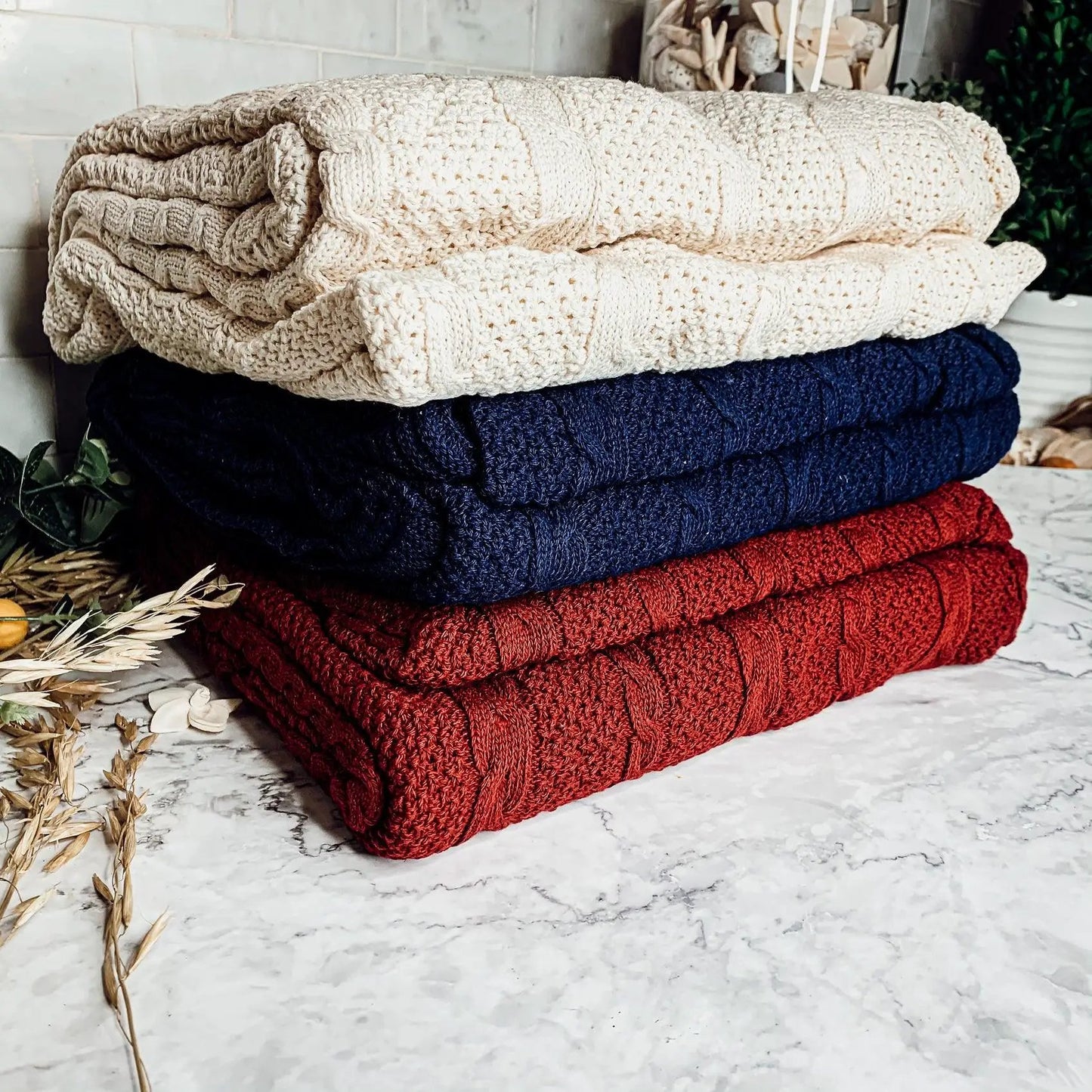 Cozy Ivory Cable Knit Throw Blanket for Home