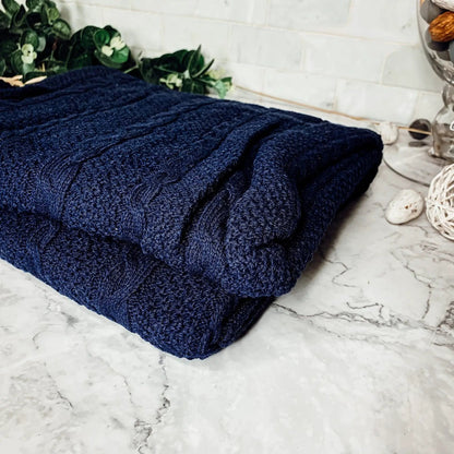 Cozy Ivory Cable Knit Throw Blanket for Home
