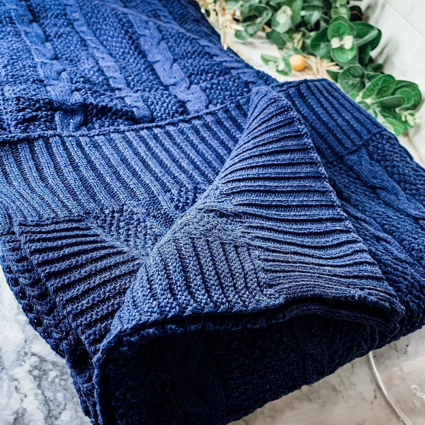 Cozy Ivory Cable Knit Throw Blanket for Home