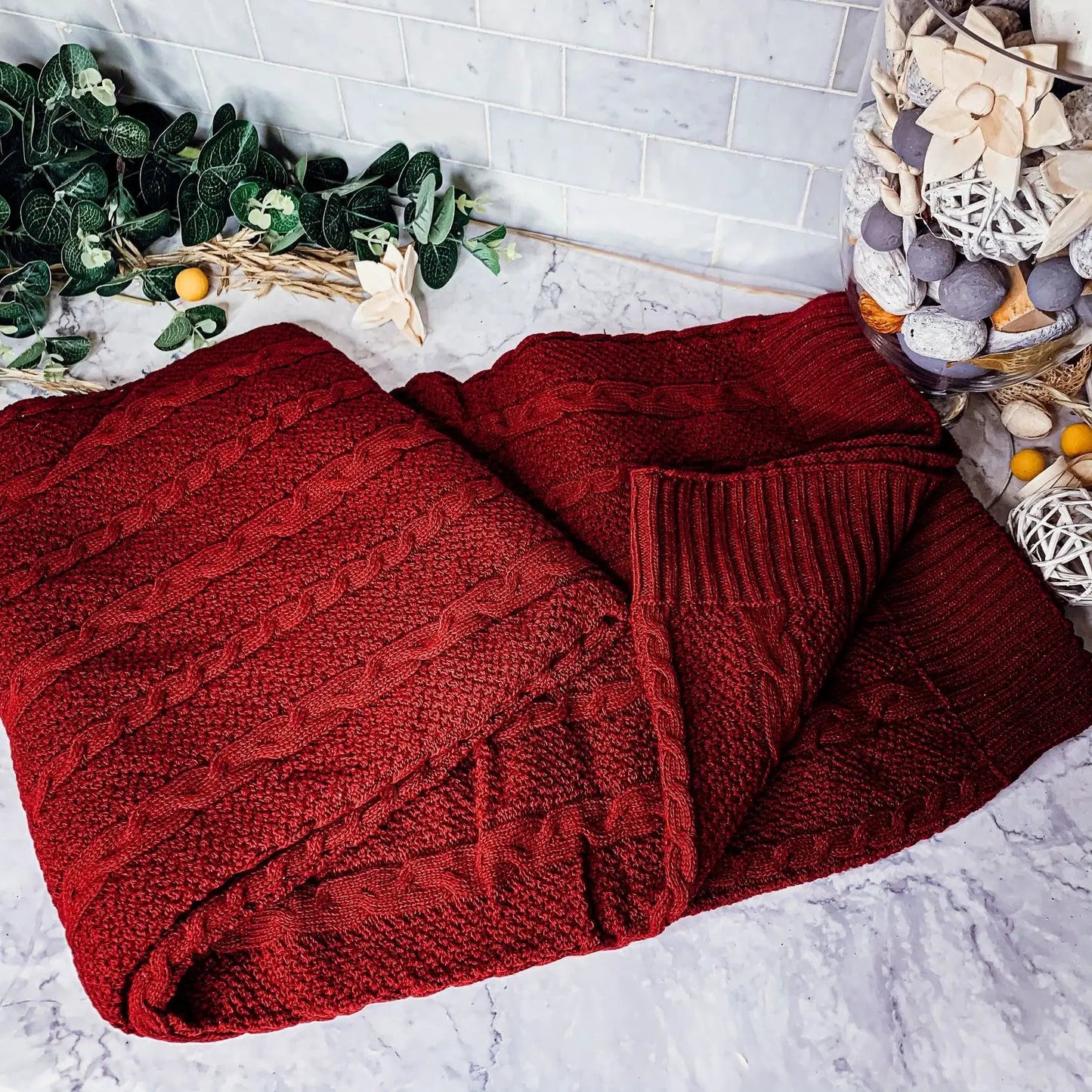 Cozy Ivory Cable Knit Throw Blanket for Home