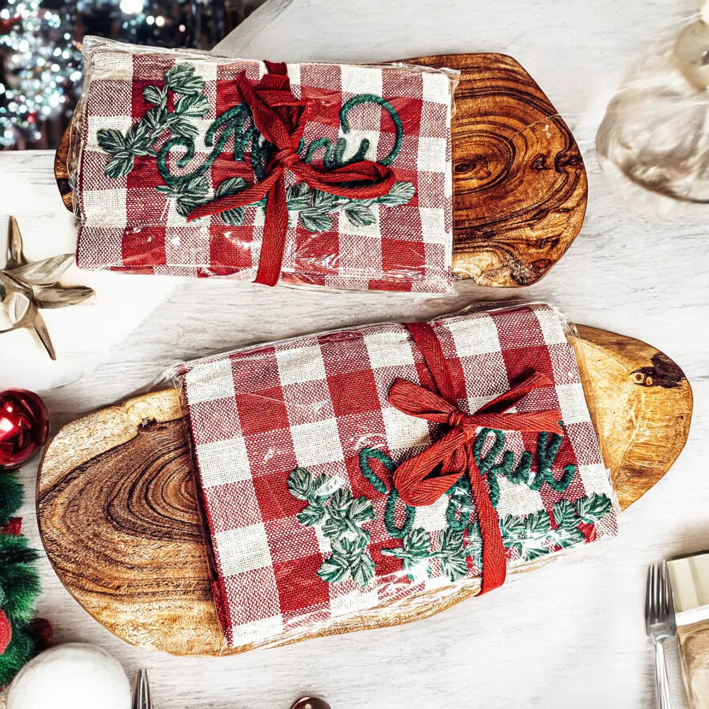 Holiday Charcuterie and Tartan Towel Set