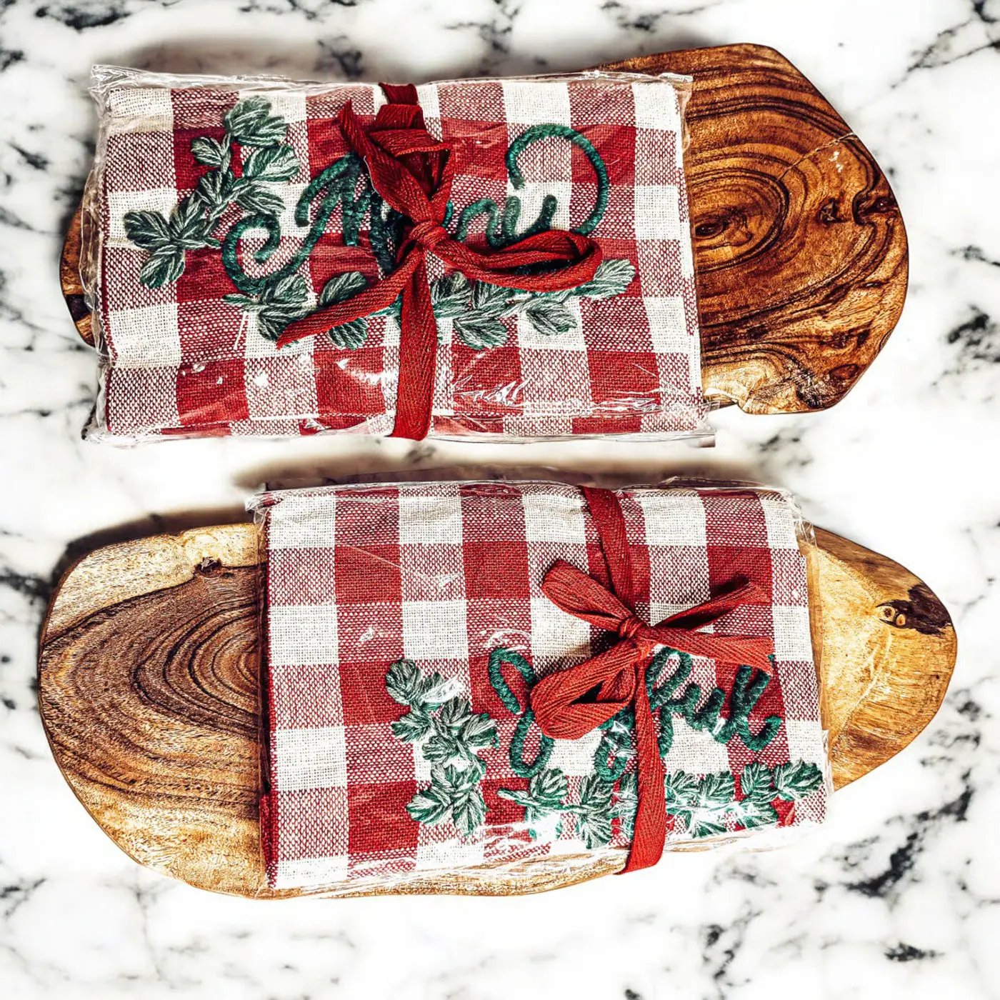 Holiday Charcuterie and Tartan Towel Set