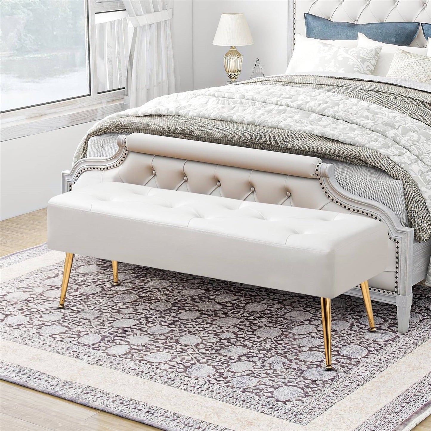 Banco otomana moderno para cama con asiento de cuero sintético blanco marfil y patas de metal dorado