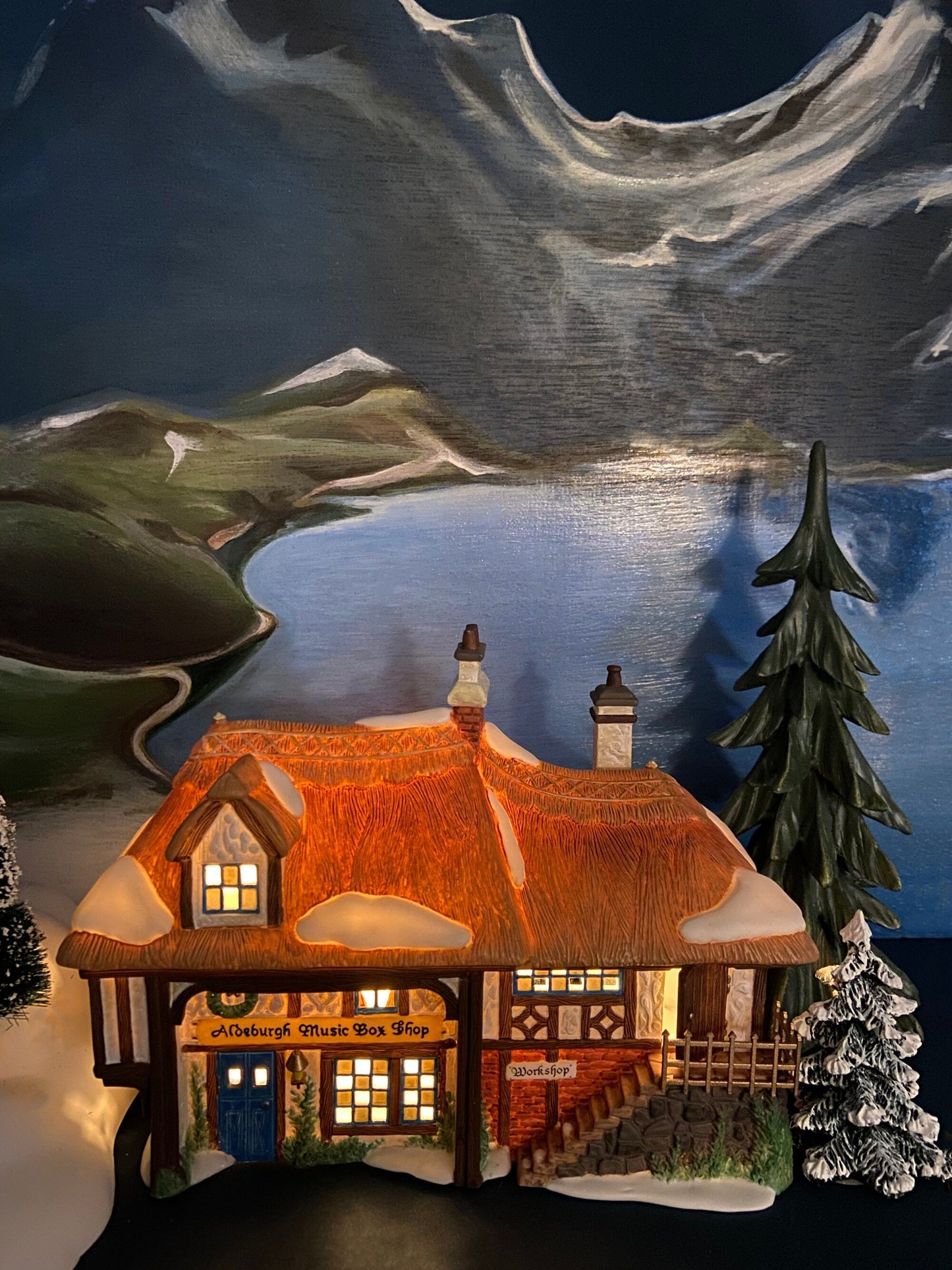 Illuminated Aldeburgh Music Box Shop. Celebrating Music. Christmas Village Porcelain House and Built-in Music Box. Dickens' Village Series. - Tampa Home & Garden Store