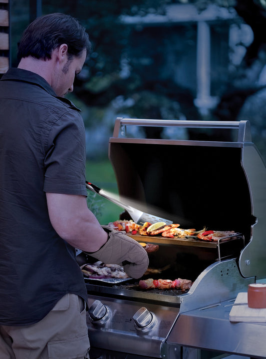 2-Piece Grilling Set | LED Spatula & Smart Tongs