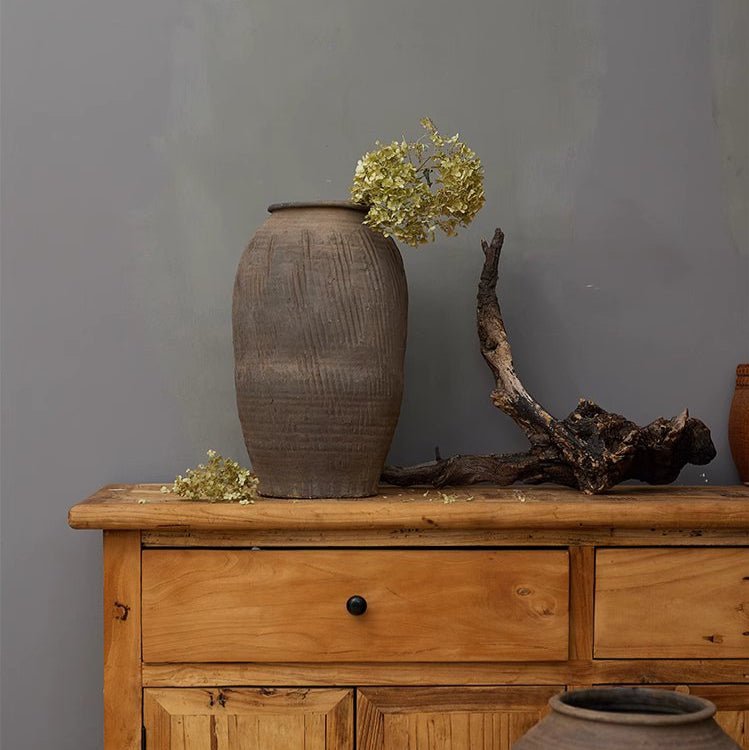 Large floor-standing clay pot RusticReach gray-brown on sideboard with dried hydrangea on Tampa Home & Garden Store