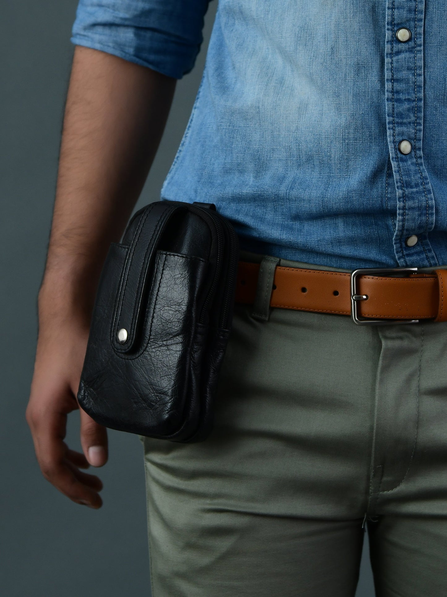 Jet-Set Organizer: Leather Phone Pouch - Tampa Home & Garden Store