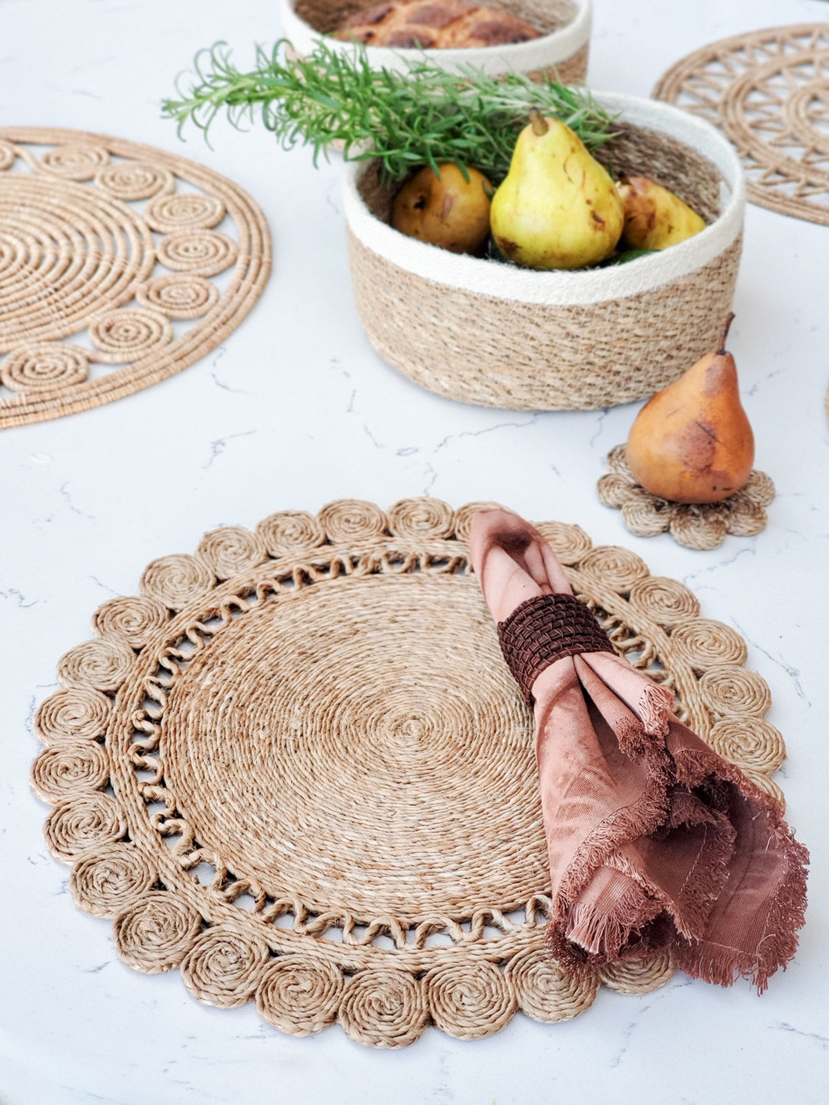 Jute Flower Placemat (Set of 2) - Tampa Home & Garden Store