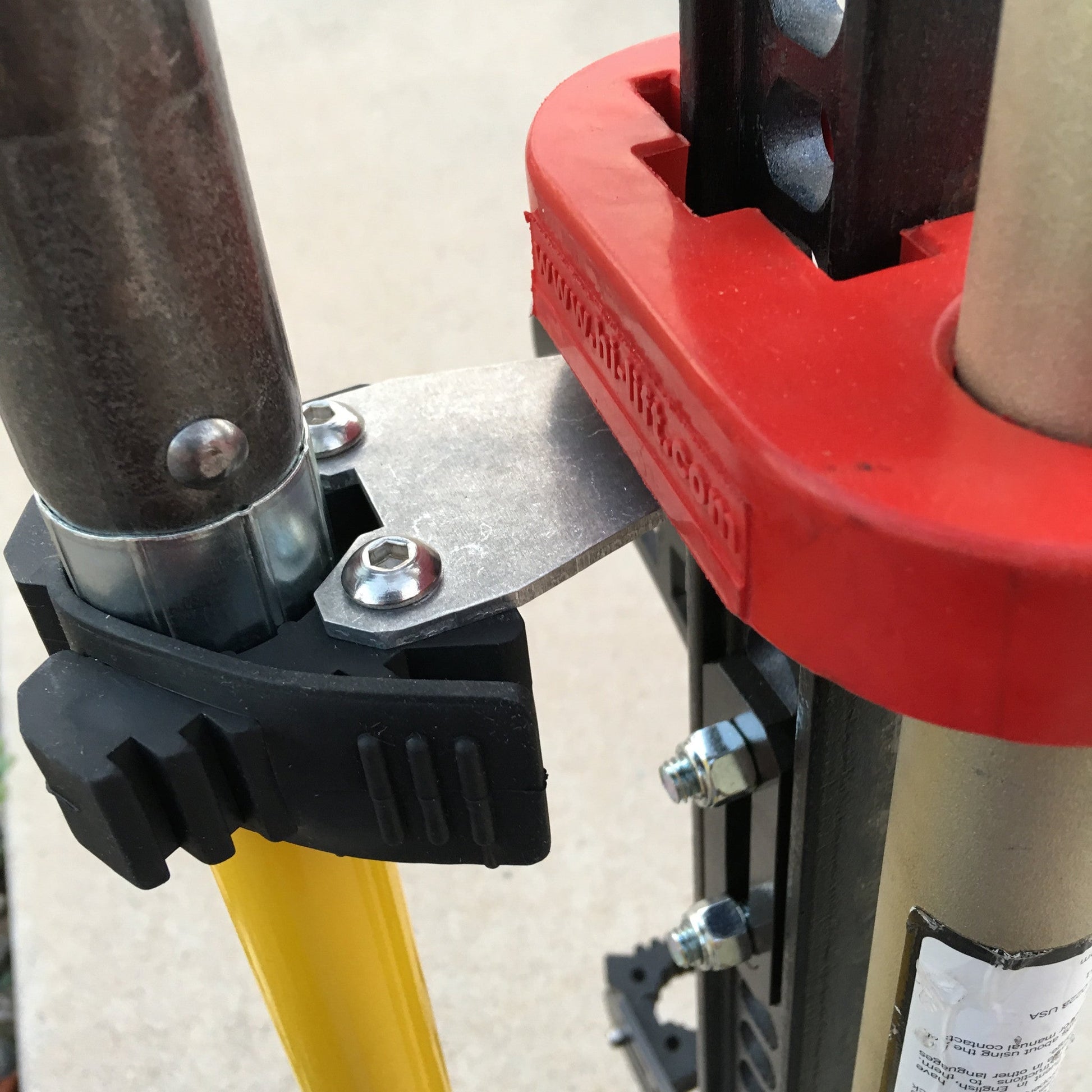 KBT Aluminum Mount Set (2 15/16" Stand-Off) KBT102 - Tampa Home & Garden Store