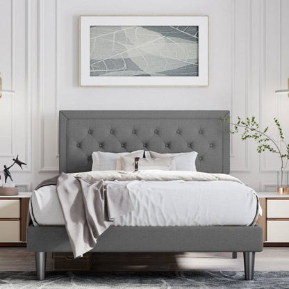 Cama King Size de plataforma tapizada en lino gris oscuro con cabecero capitoné