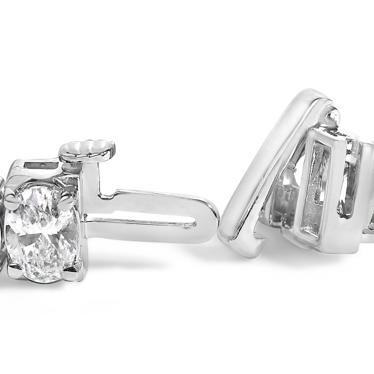 Bracelet: Bids.com IGI 14K white gold 15.0 Cttw oval lab-grown diamonds tennis style on Tampa Home & Garden Store