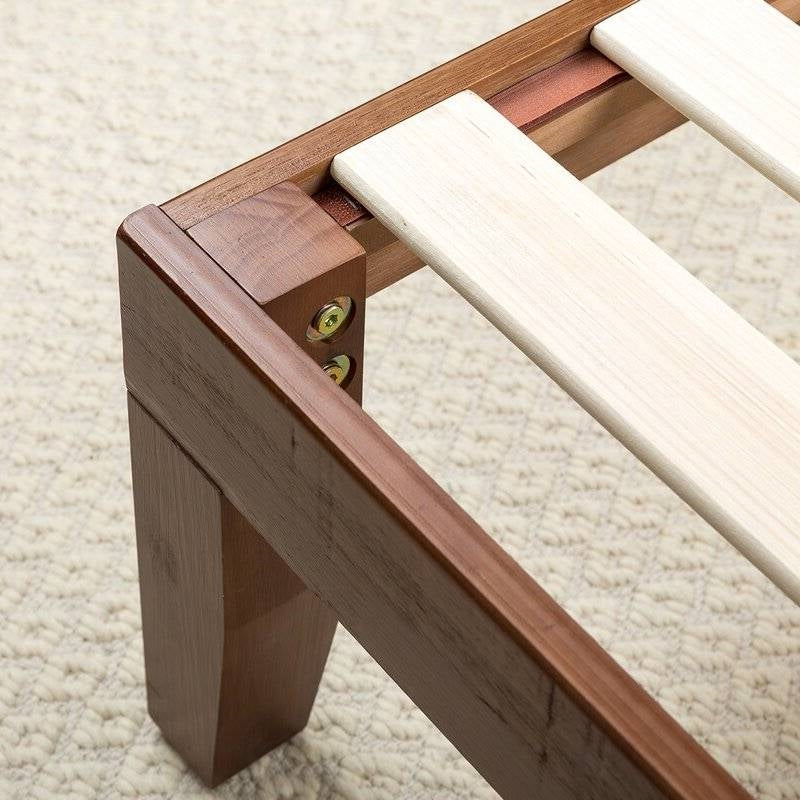 Base de cama de plataforma de madera maciza tamaño King con cabecero en acabado espresso