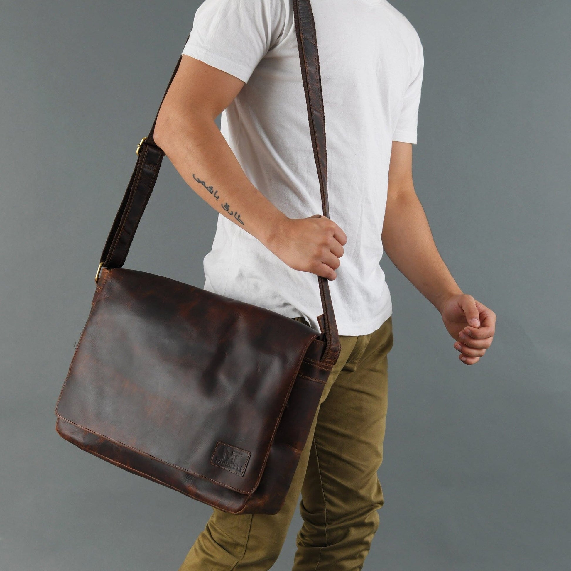 Kayden Messenger Bag - Tampa Home & Garden Store