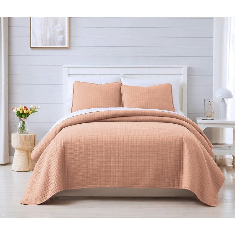 King/Cal King Lightweight Blush Ultra Soft 3-Piece Microfiber Quilt Set - Tampa Home & Garden Store