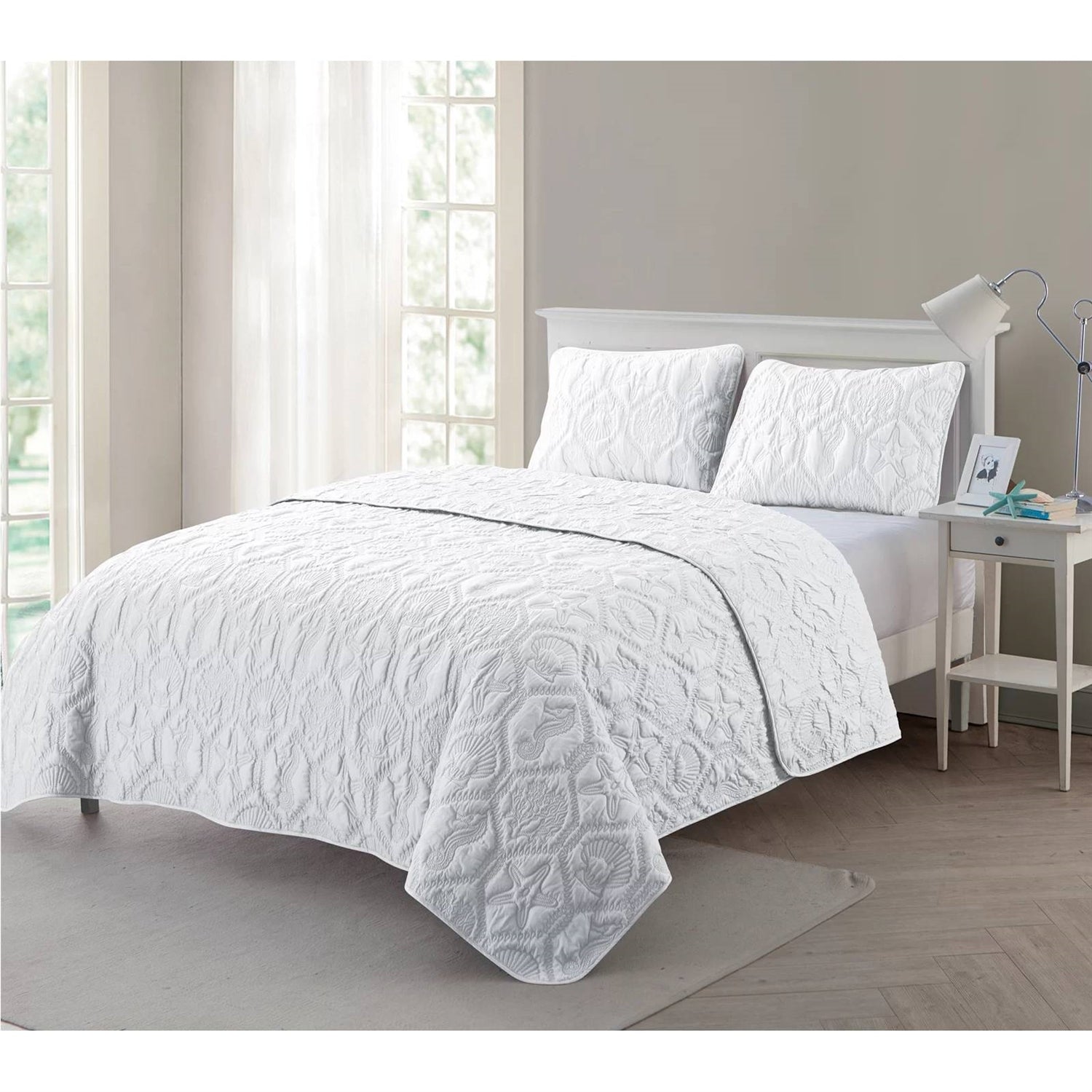King size Coastal Beach Seashells Starfish Sea Horse White 3-Piece Quilt Set - Tampa Home & Garden Store