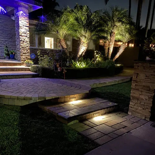 Luz de paso horizontal delgada para interior y exterior de latón fundido con LED STB16 de 2 W para montaje en superficie