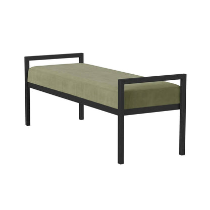 Banco de cama industrial moderno con estructura de metal negro y cojín de terciopelo verde salvia