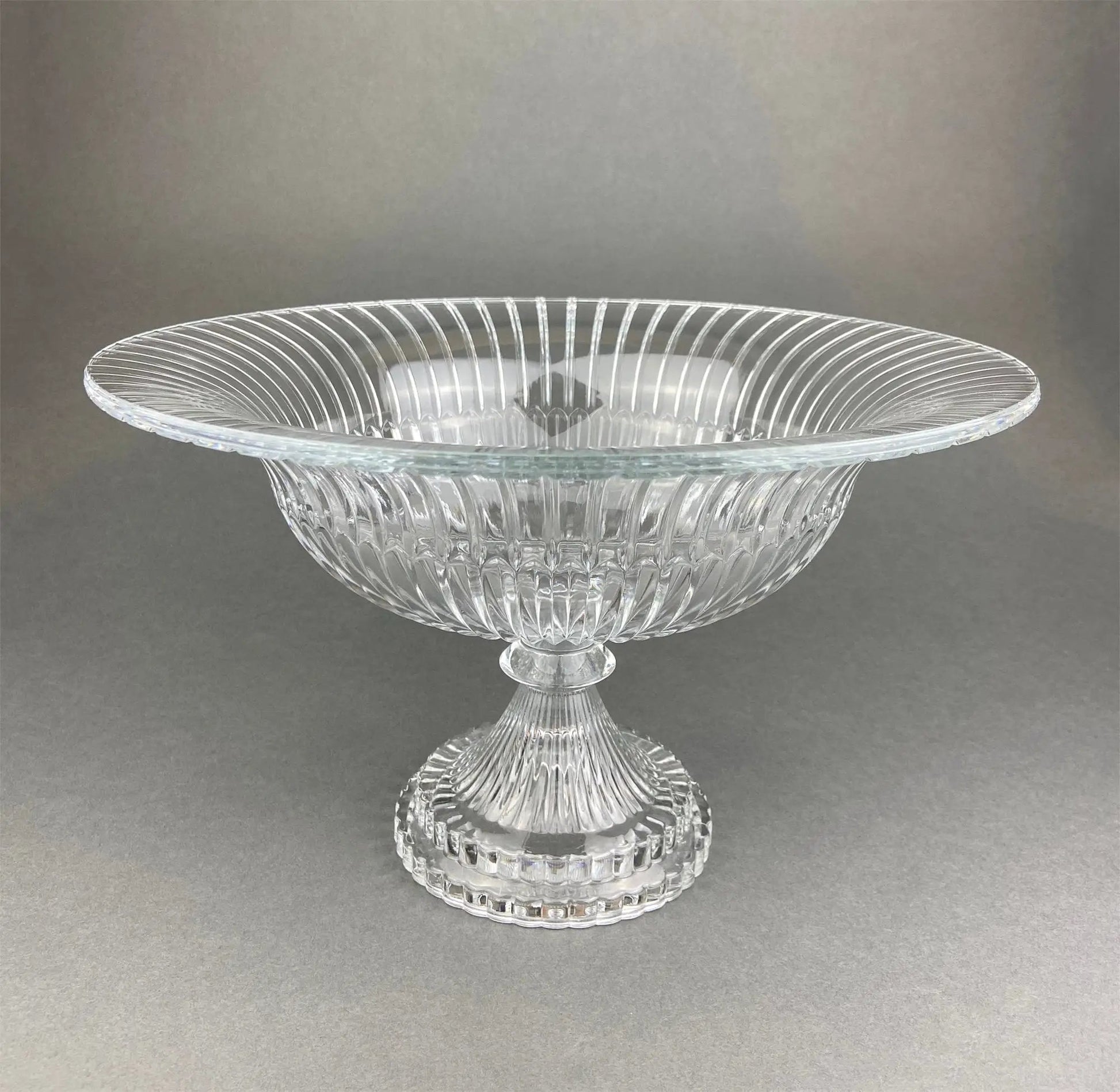 Large Crystal Footed Bowl. Clear Cut Crystal Centerpiece Serving Dish. Most Likely Waterford. Fine Dining. Elegant Fruit Bowl. - Tampa Home & Garden Store