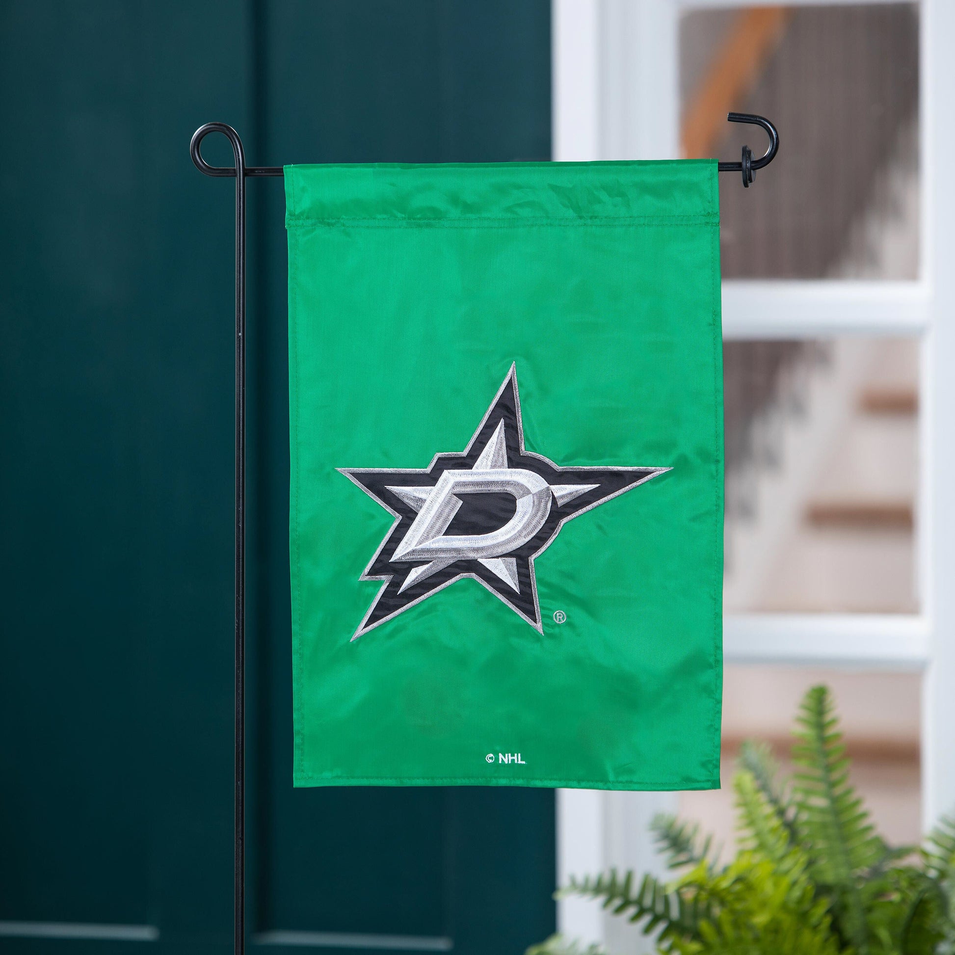 Dallas Stars applique garden flag green with bold star emblem NHL licensed on Tampa Home & Garden Store