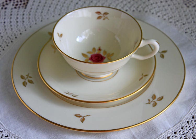 Lenox Tea Cup & Saucer. Creamy White with Gold Rim Tea or Coffee Set. Olympia by Lenox. Porcelain Made in the USA. - Tampa Home & Garden Store