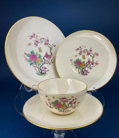 Lenox Tea Cup & Saucer. Creamy White with Gold Rim Tea or Coffee Set. Olympia by Lenox. Porcelain Made in the USA. - Tampa Home & Garden Store