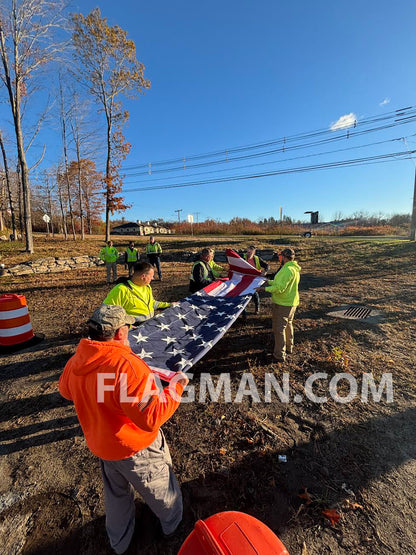 Bandera estadounidense de nailon Liberty™ - Precios económicos y al por mayor | Hecho en EE. UU.