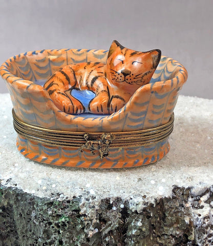 Limoges Box with Bird on Lid. Collectible Porcelain and Brass  Item Made in France. - Tampa Home & Garden Store