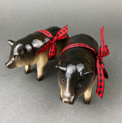Luck Pigs Figurines.  New Year Gift of Cute Piggy with Bow for Good Luck/Year.  Gift for Pig Lovers/Collectors. - Tampa Home & Garden Store