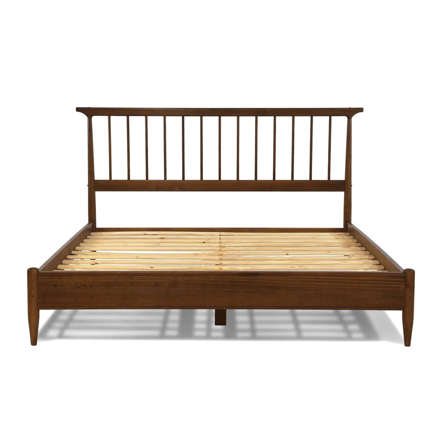 Base de cama de plataforma King Size de madera maciza de mediados de siglo con cabecera en nogal