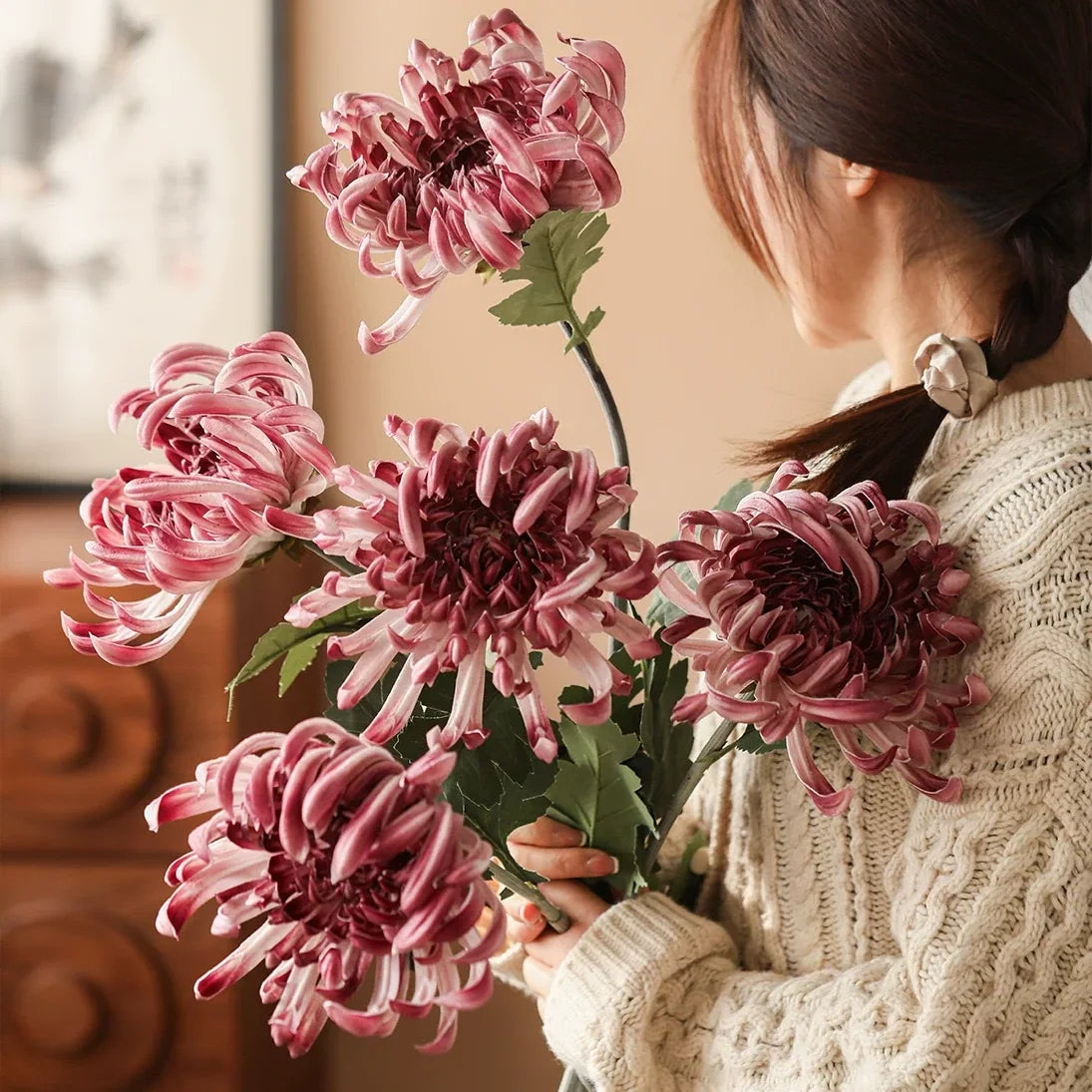 Heirloom Spider Chrysanthemum stems by RusticReach, pink flowering plant, 29.9 in tall on Tampa Home & Garden Store
