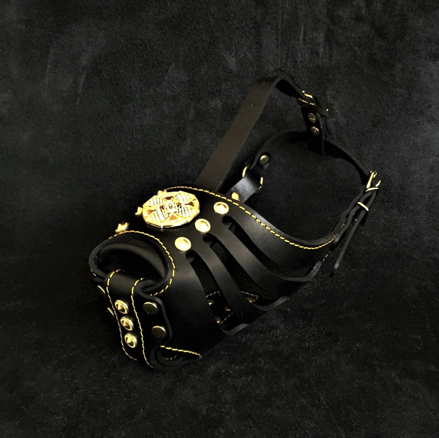 ''Maximus'' Basket Muzzle Black & Gold - Tampa Home & Garden Store