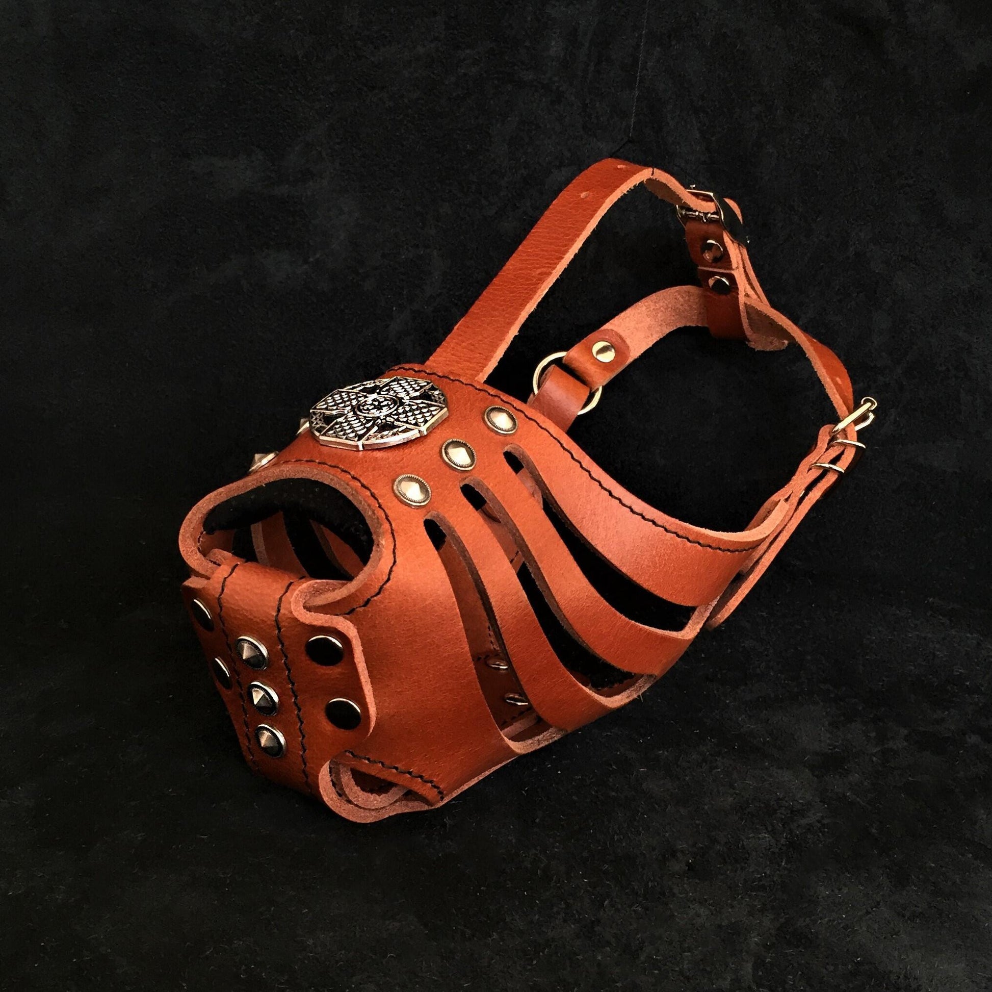 ''Maximus'' Silver Basket Muzzle - Tampa Home & Garden Store