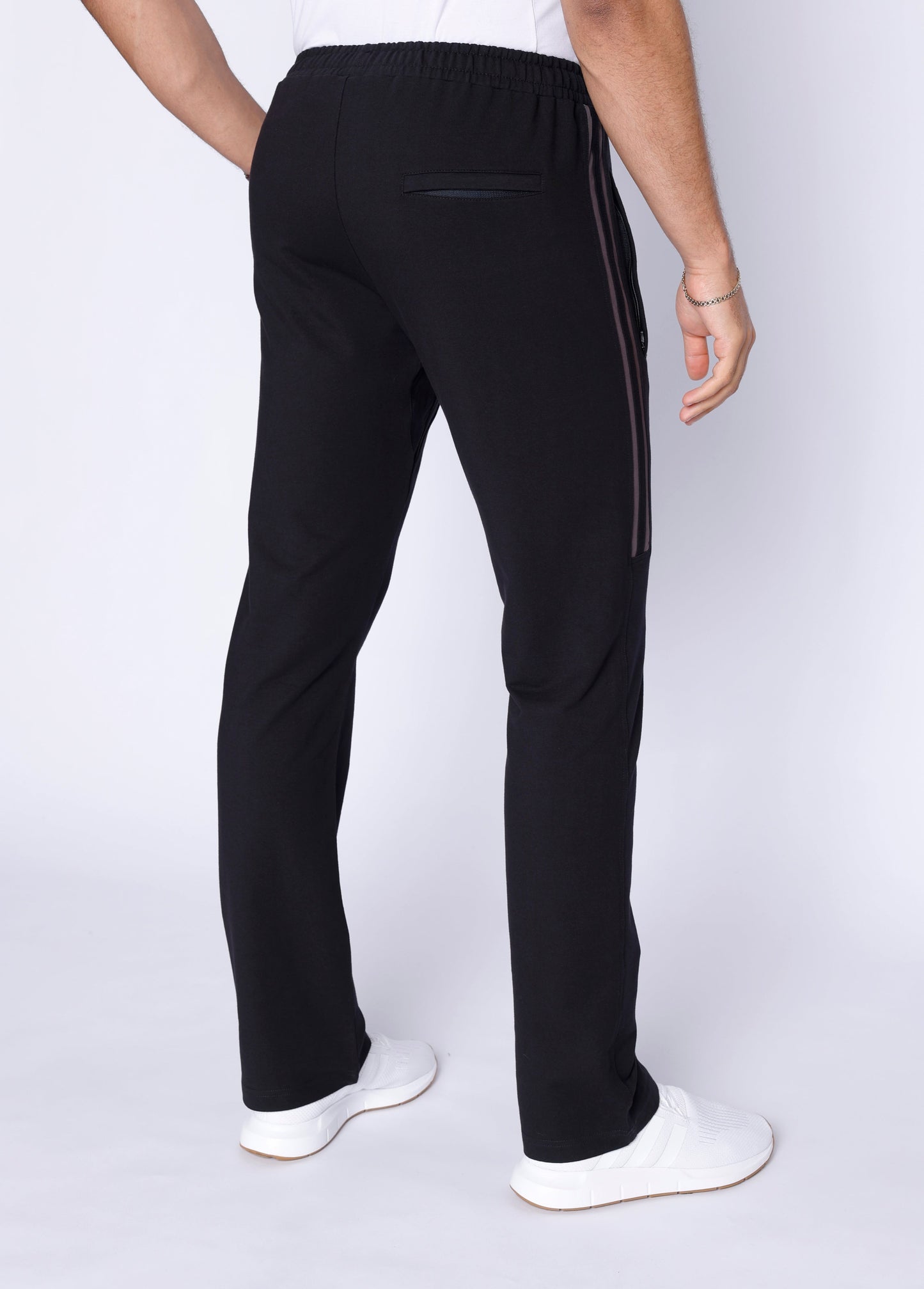 Ultimate Flex Sweatpants and Comfortable Fit