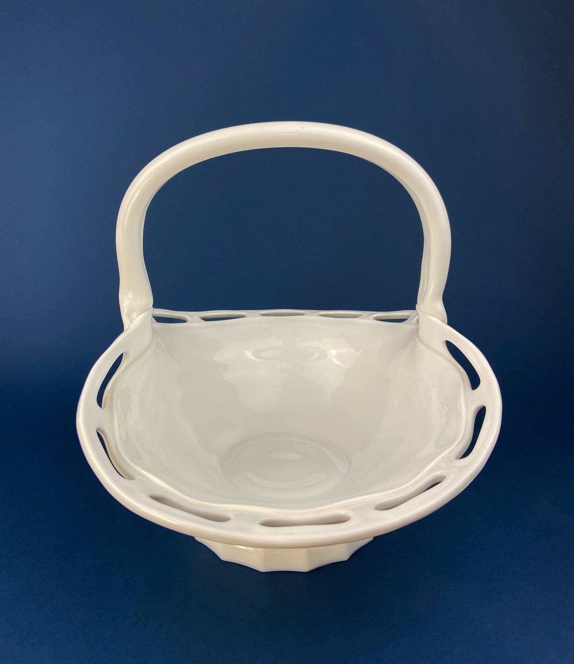 Milk Glass Basket. Large, Pinched Basket with Waffle Pattern, Embossed Circles, and Lacey Edge. Fruit Basket. Table Centerpiece. - Tampa Home & Garden Store