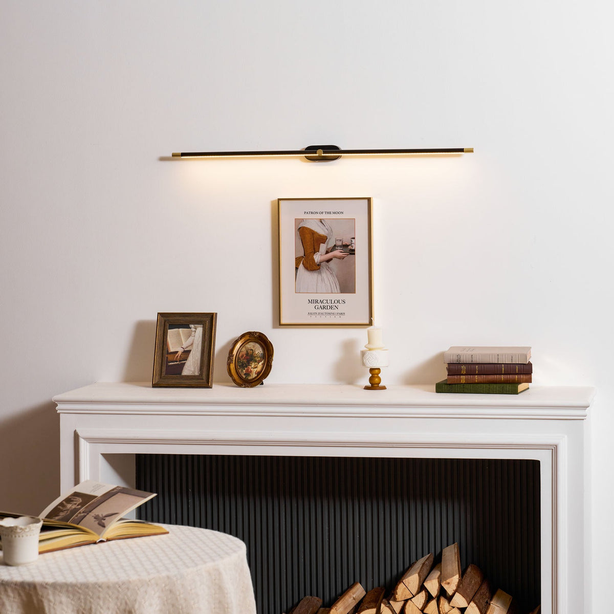 Rechargeable linear LED wall lamp Moktan Sabai in gold finish with remote control on Tampa Home & Garden Store