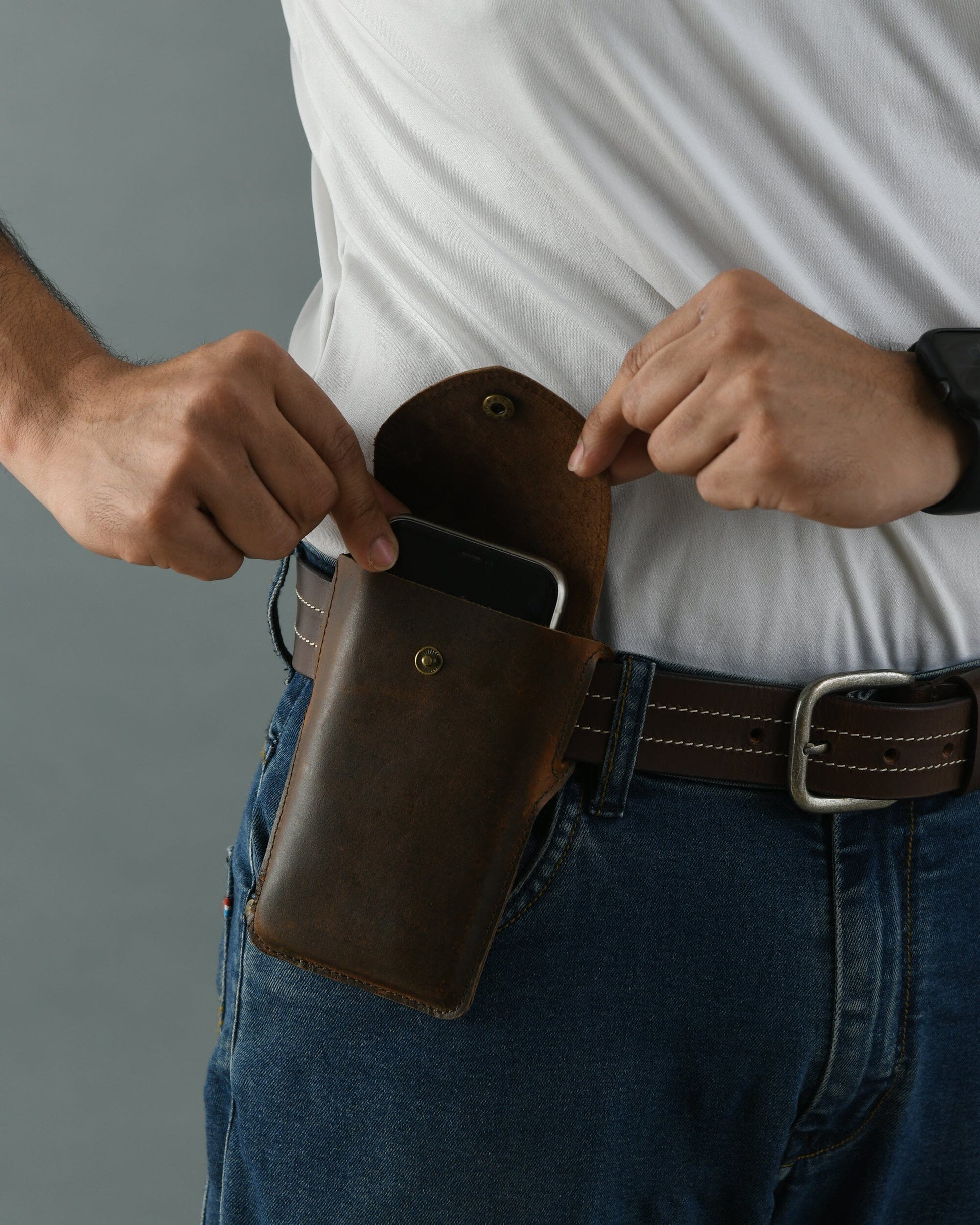 Mobile Holster Case- Dark Brown - Tampa Home & Garden Store