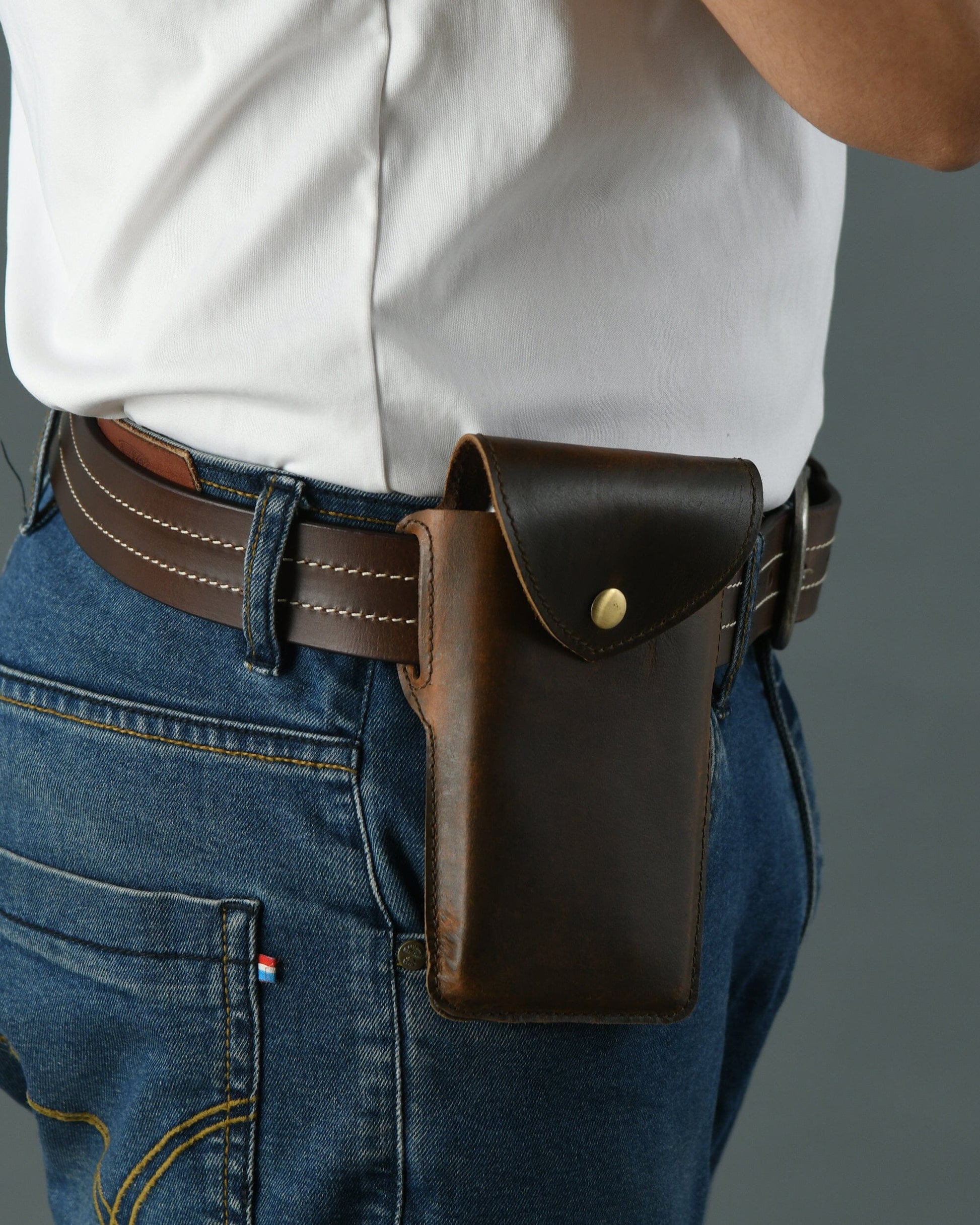 Mobile Holster Case- Dark Brown - Tampa Home & Garden Store