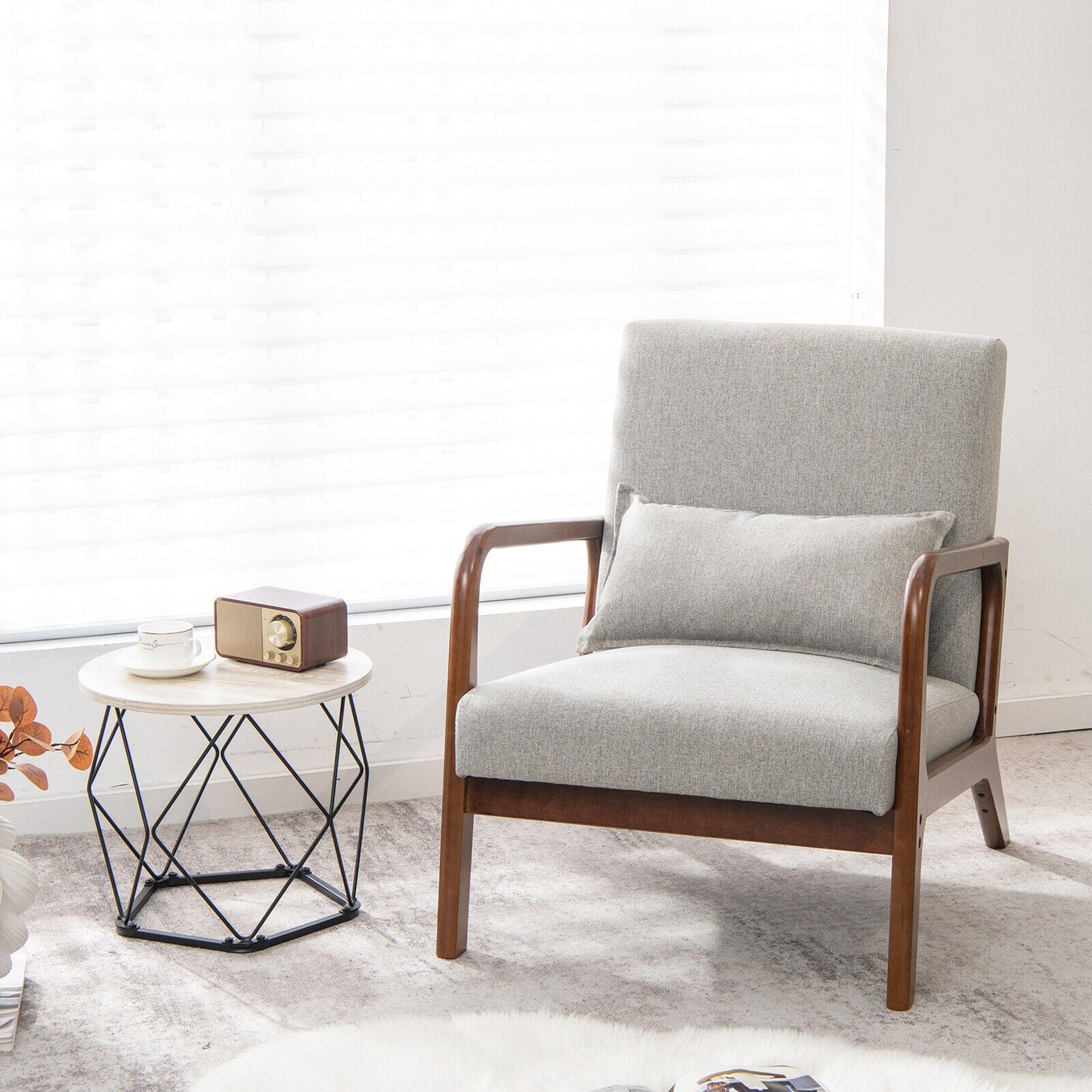 Sillón moderno con estructura de madera de caucho y almohada lumbar-Gris