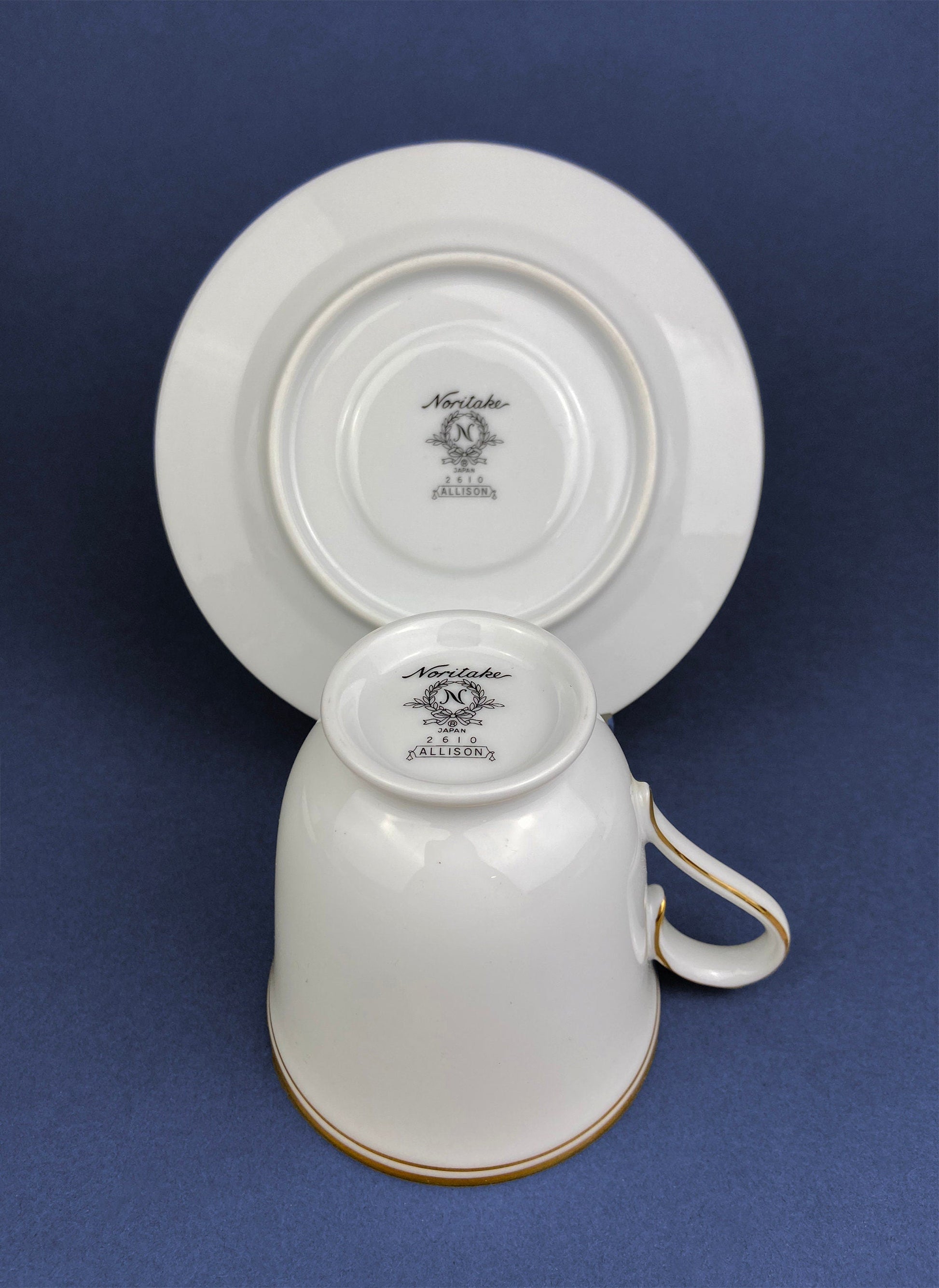 Noritake Allison Tea Set: Gold Band China Cups and Saucers (Set of Five) - Tampa Home & Garden Store
