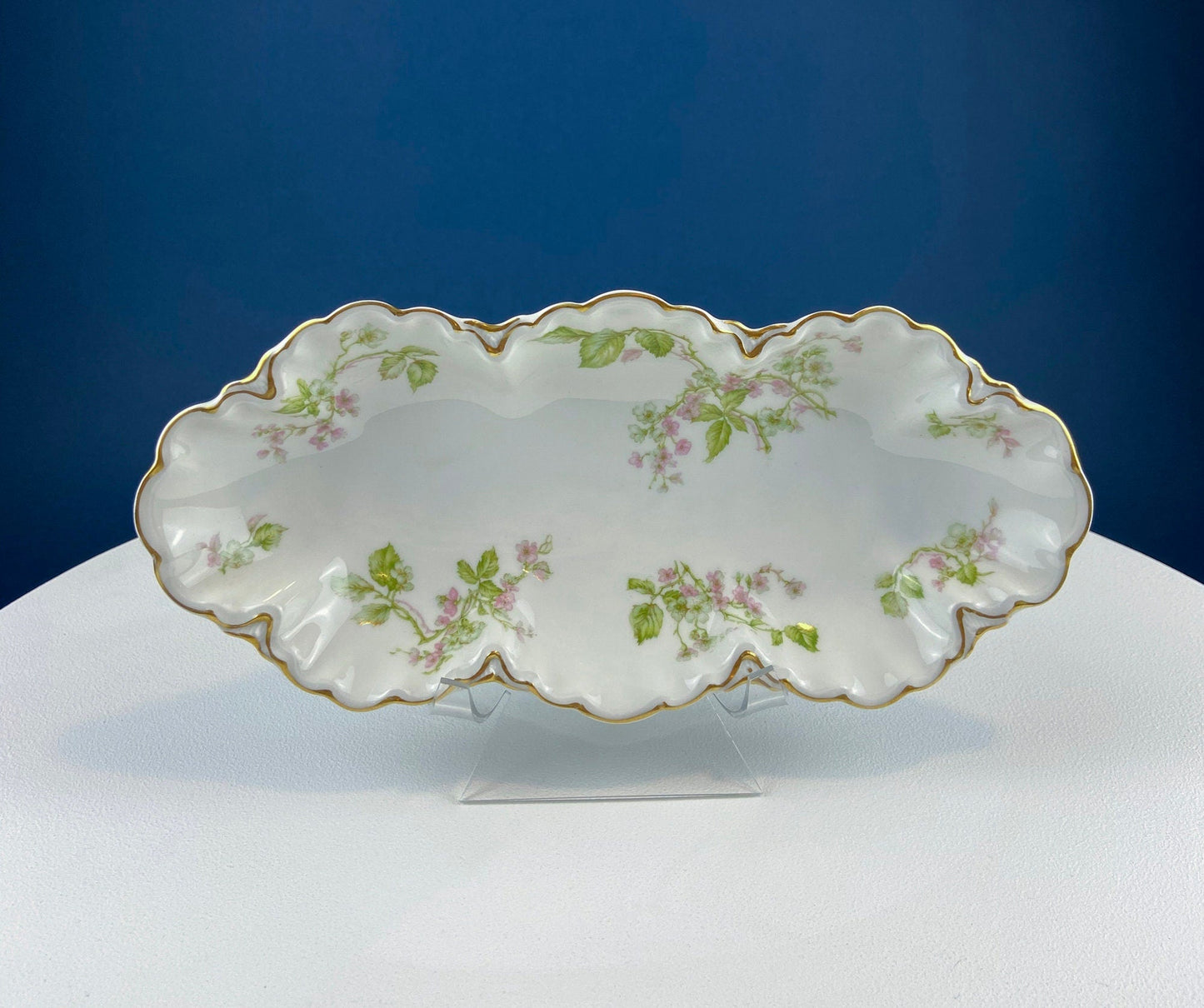 Oval Haviland Limoges Platter with Scalloped Edge. Stunning Porcelain Serving Dish. Wild Roses Motif. French Country. Serviceware. - Tampa Home & Garden Store